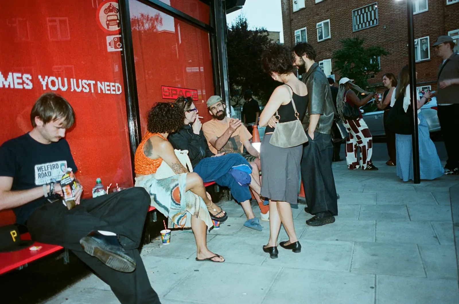 Guests at the red window, on film