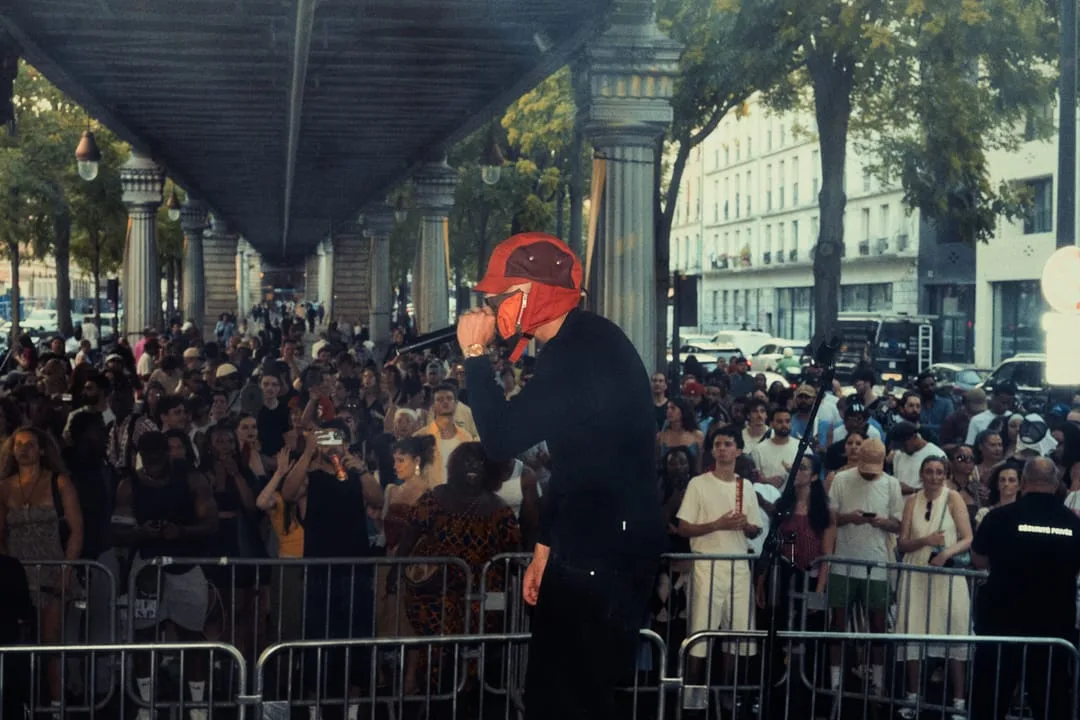Paris: the street show